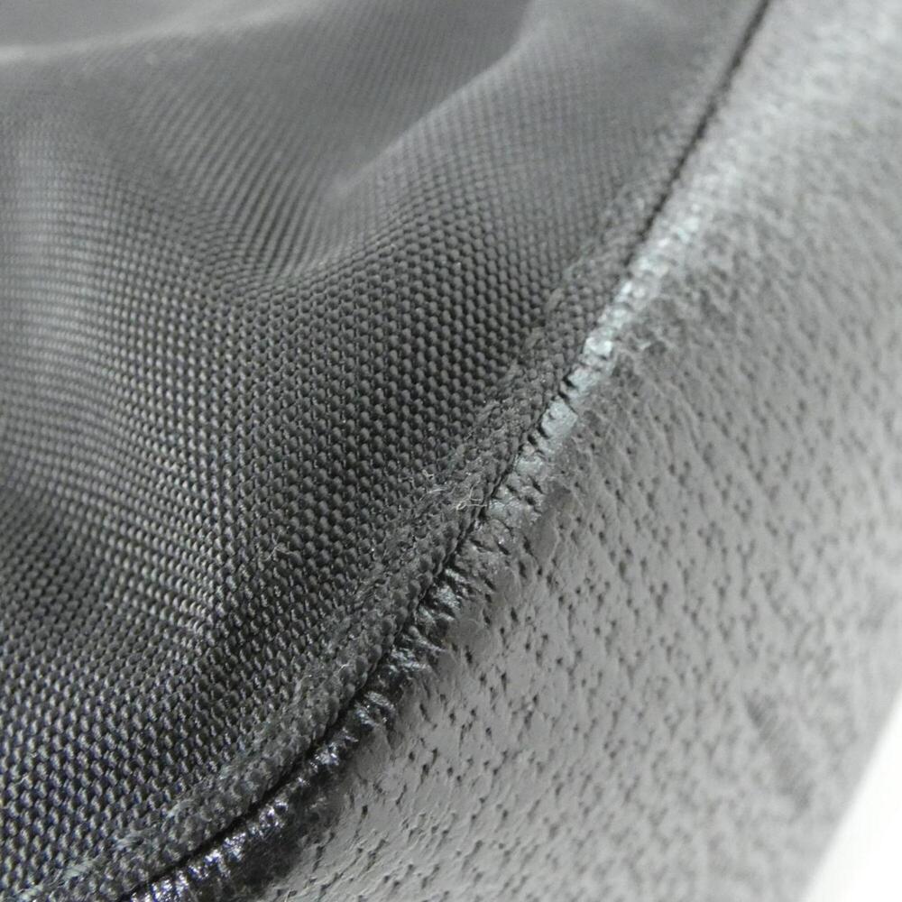 GUCCI Authentic Black Shoulder Bag - Picture 3 of 8